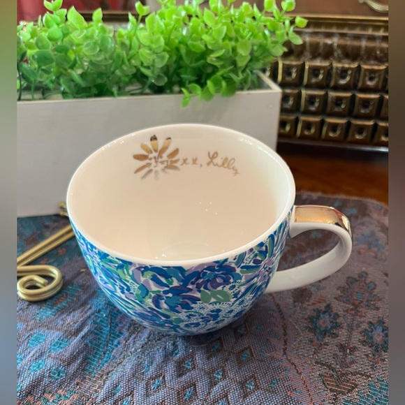 2 Lilly Pulitzer Coffee Mugs, Purple Lion w Blue Green Floral & Gold Handles - Picture 3 of 12